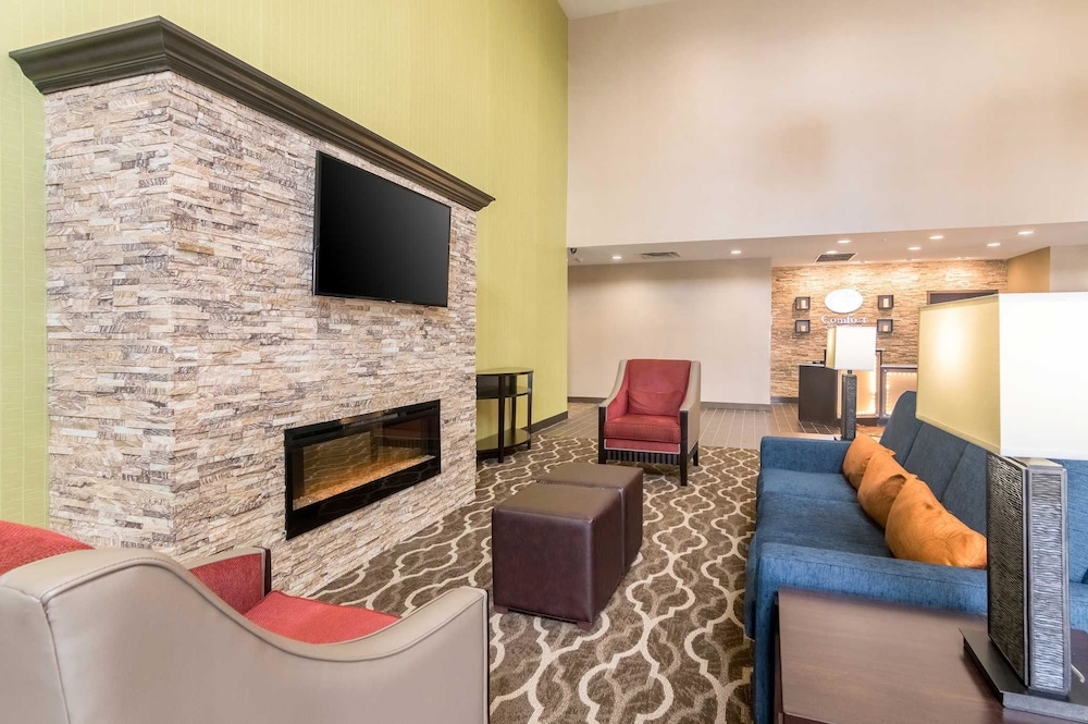 comfort suites meridian and i 40