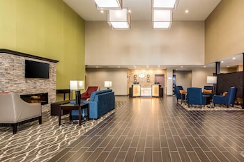 comfort suites meridian and i 40