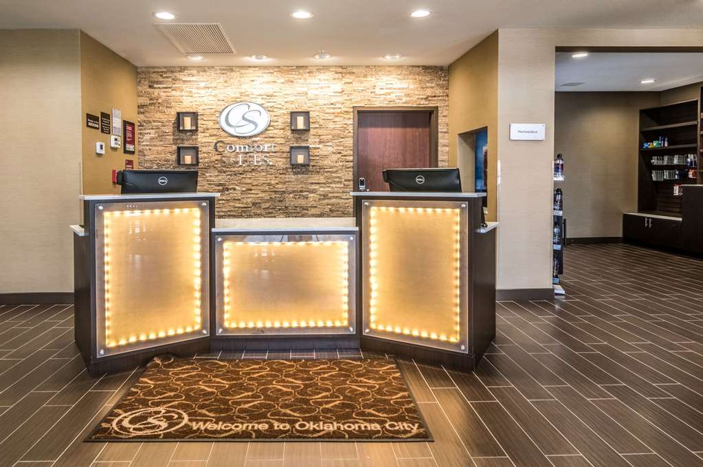 comfort suites meridian and i 40