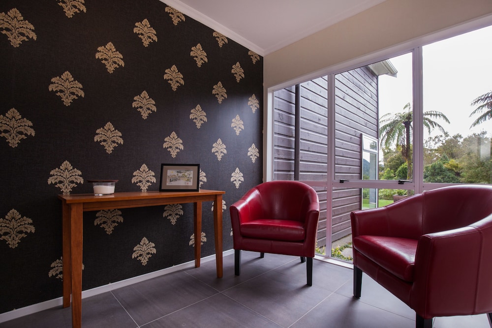 Patuha Lodge,575 Upper Pitone Road,4 star