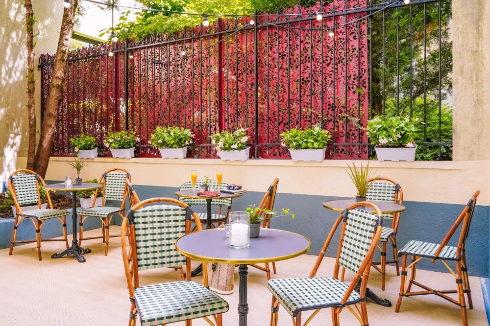 timhotel tour eiffel