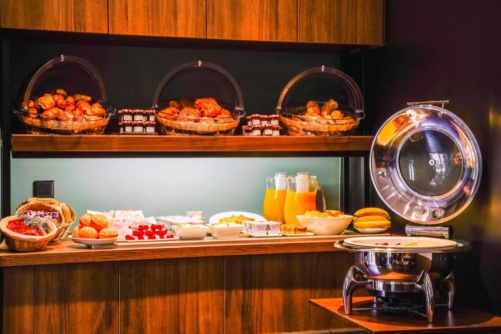 timhotel tour eiffel