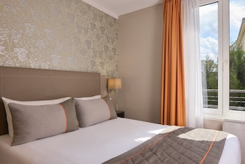 timhotel tour eiffel