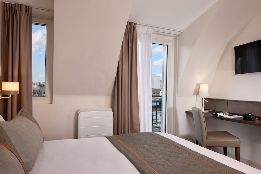 timhotel tour eiffel