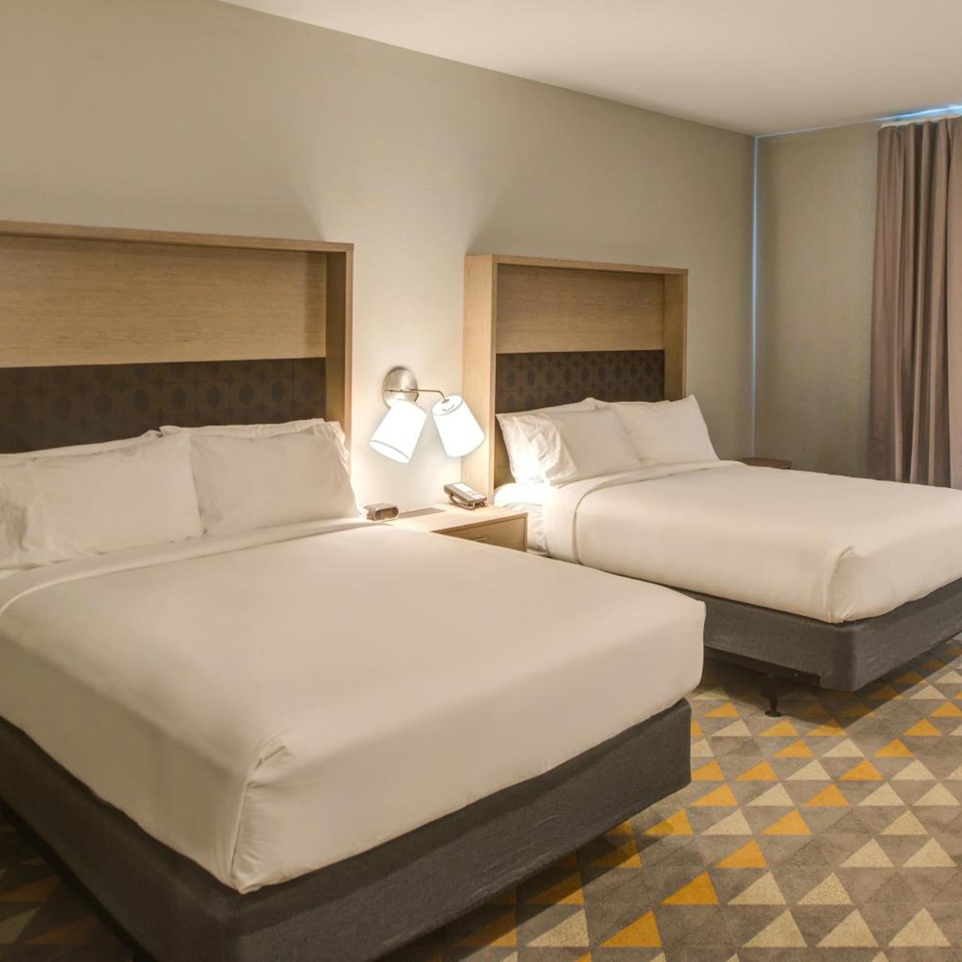 holiday inn and suites houston west katy mills