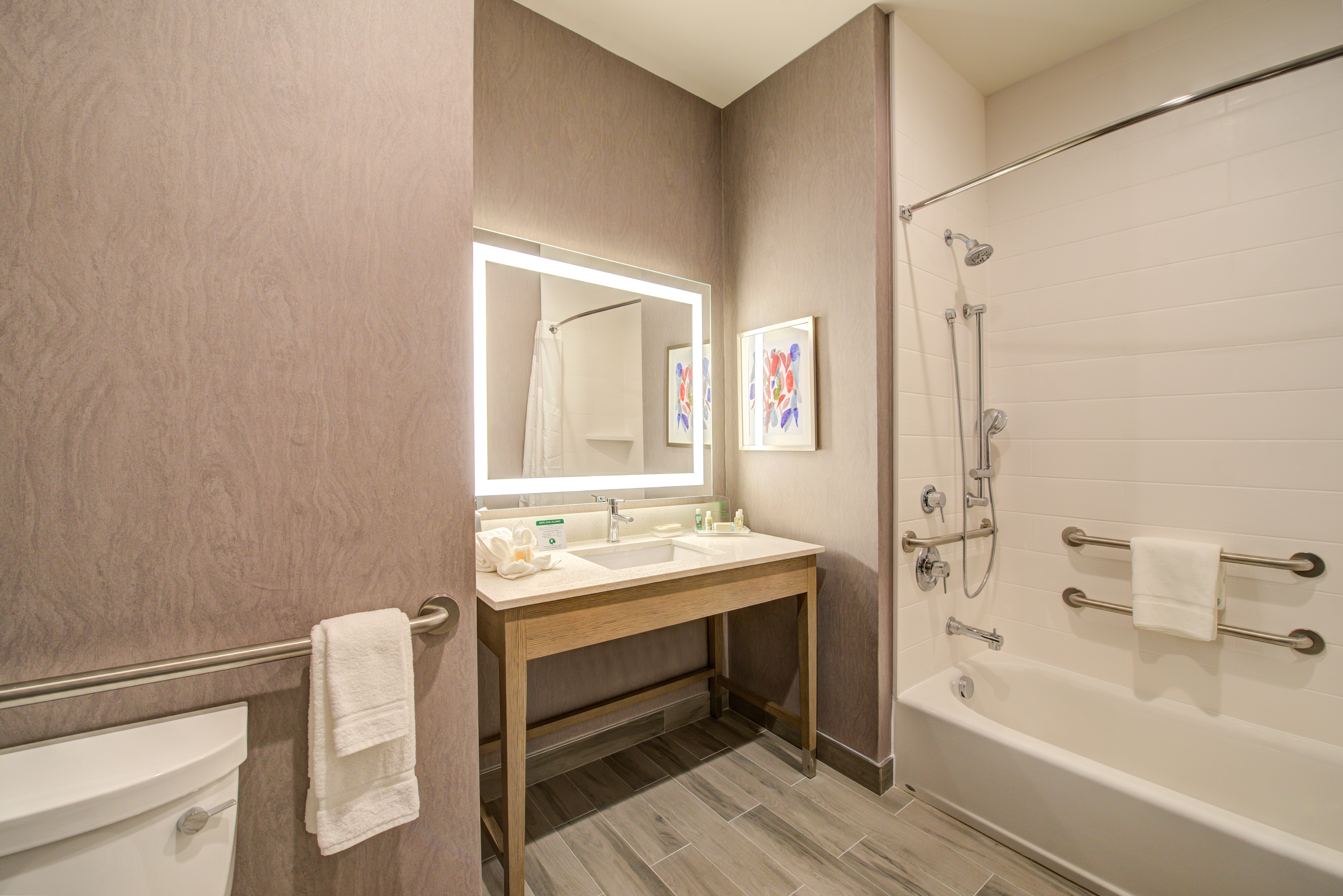 holiday inn and suites houston west katy mills