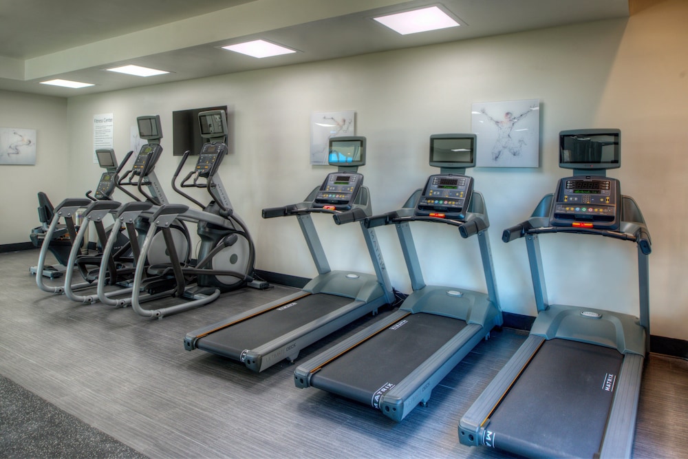 holiday inn and suites houston west katy mills