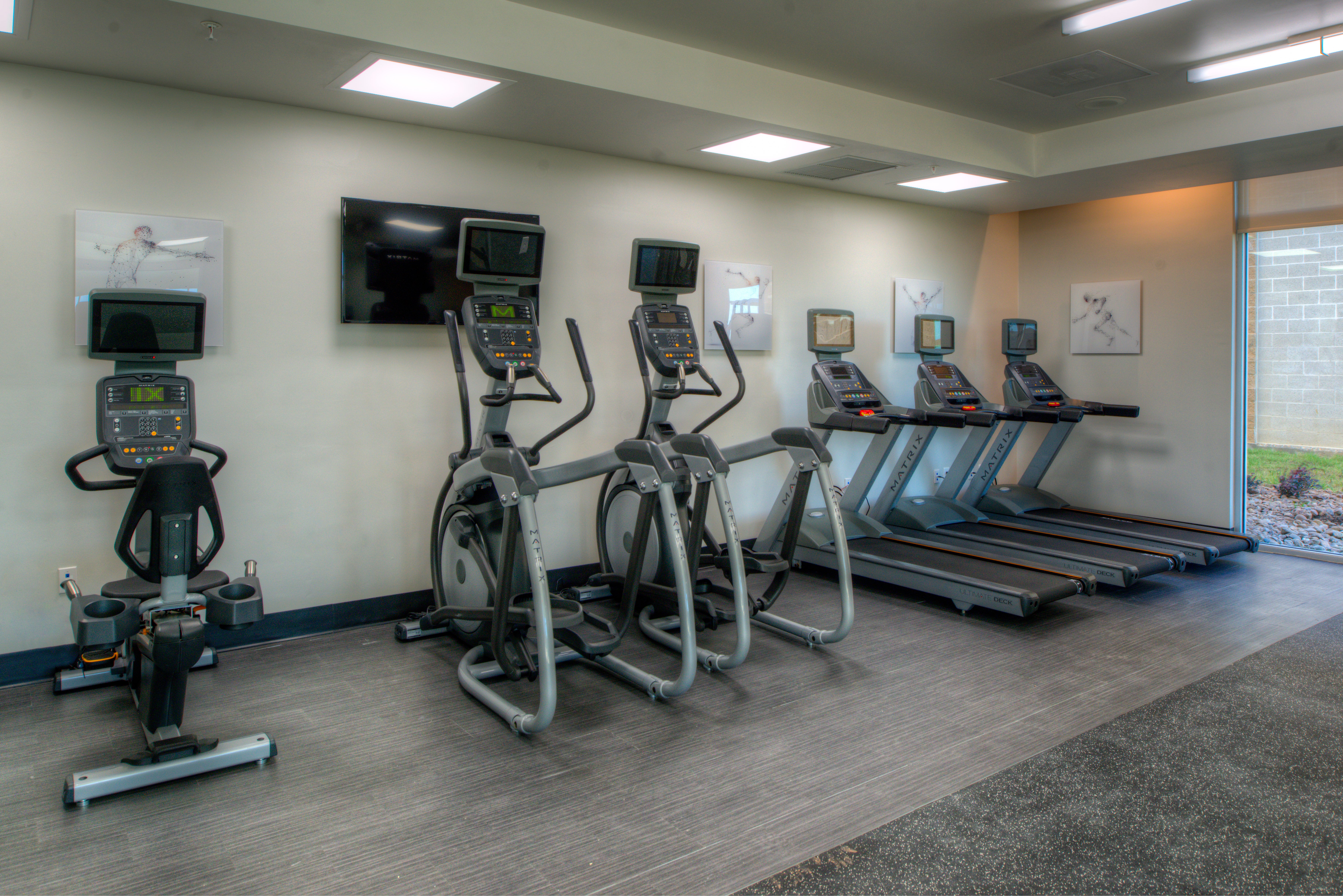 holiday inn and suites houston west katy mills