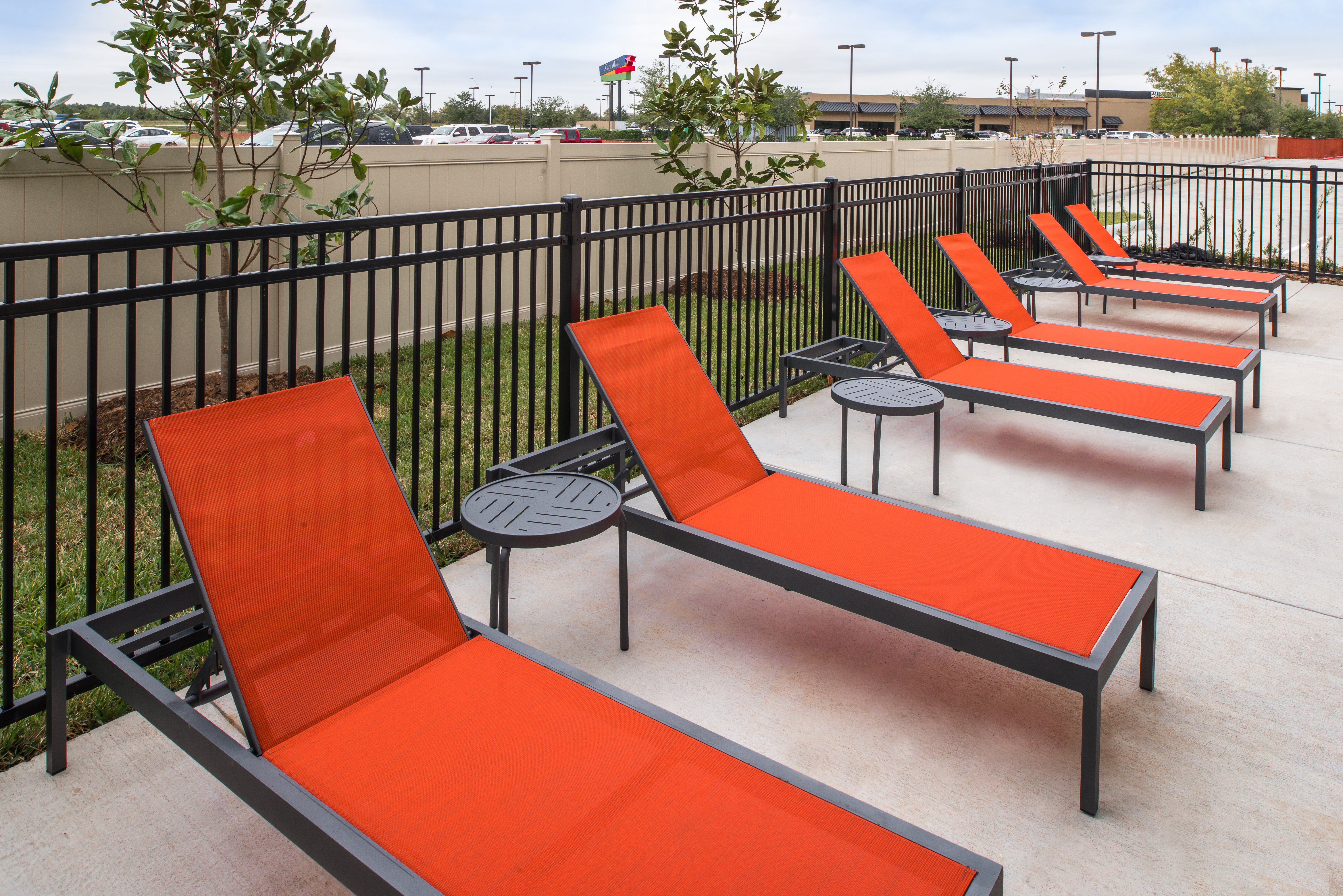 holiday inn and suites houston west katy mills