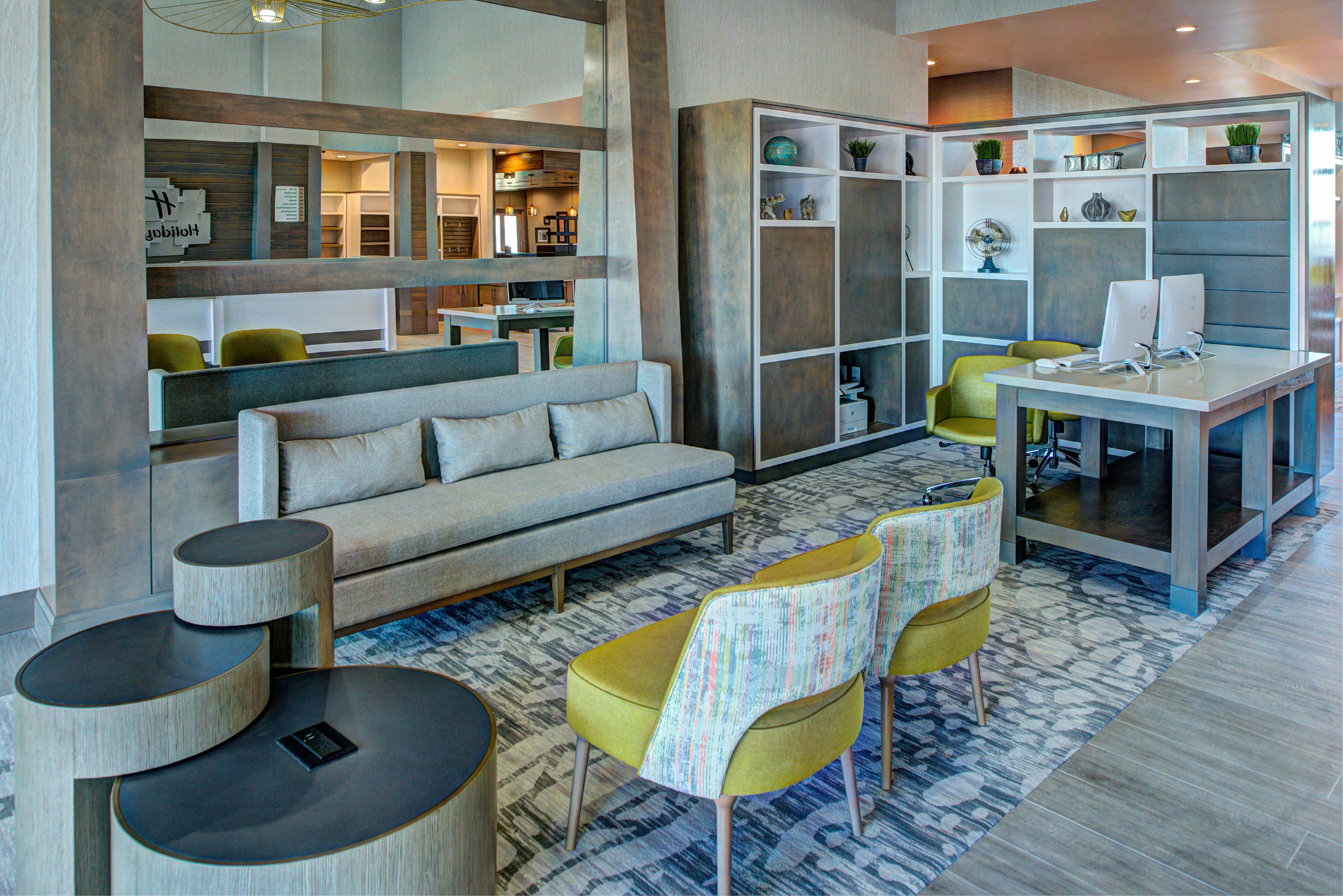 holiday inn and suites houston west katy mills
