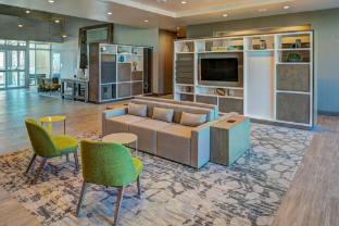 holiday inn and suites houston west katy mills