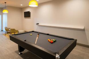 holiday inn and suites houston west katy mills