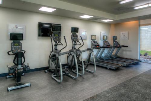 holiday inn and suites houston west katy mills