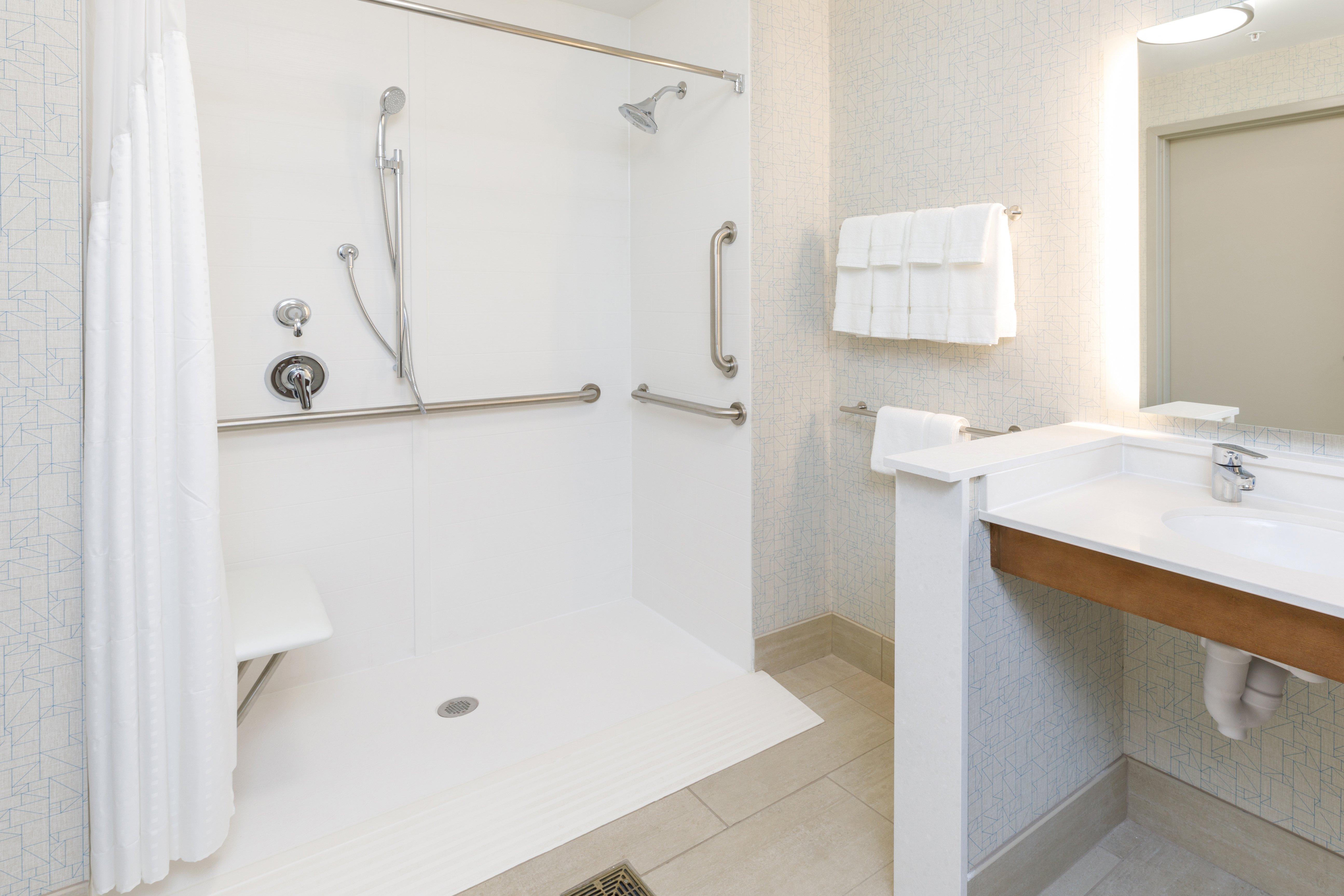 holiday inn express and suites sturbridge by ihg