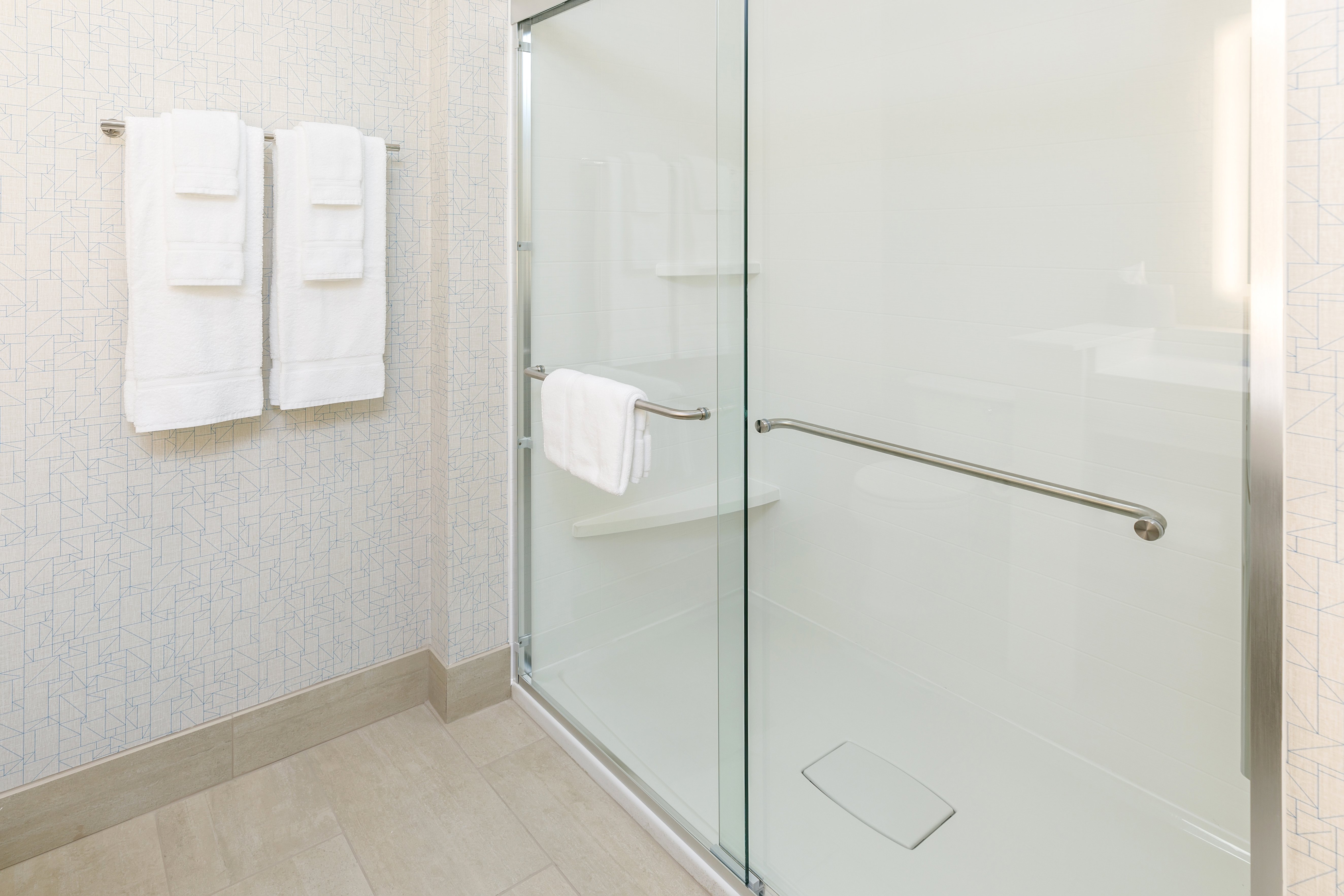 holiday inn express and suites sturbridge by ihg