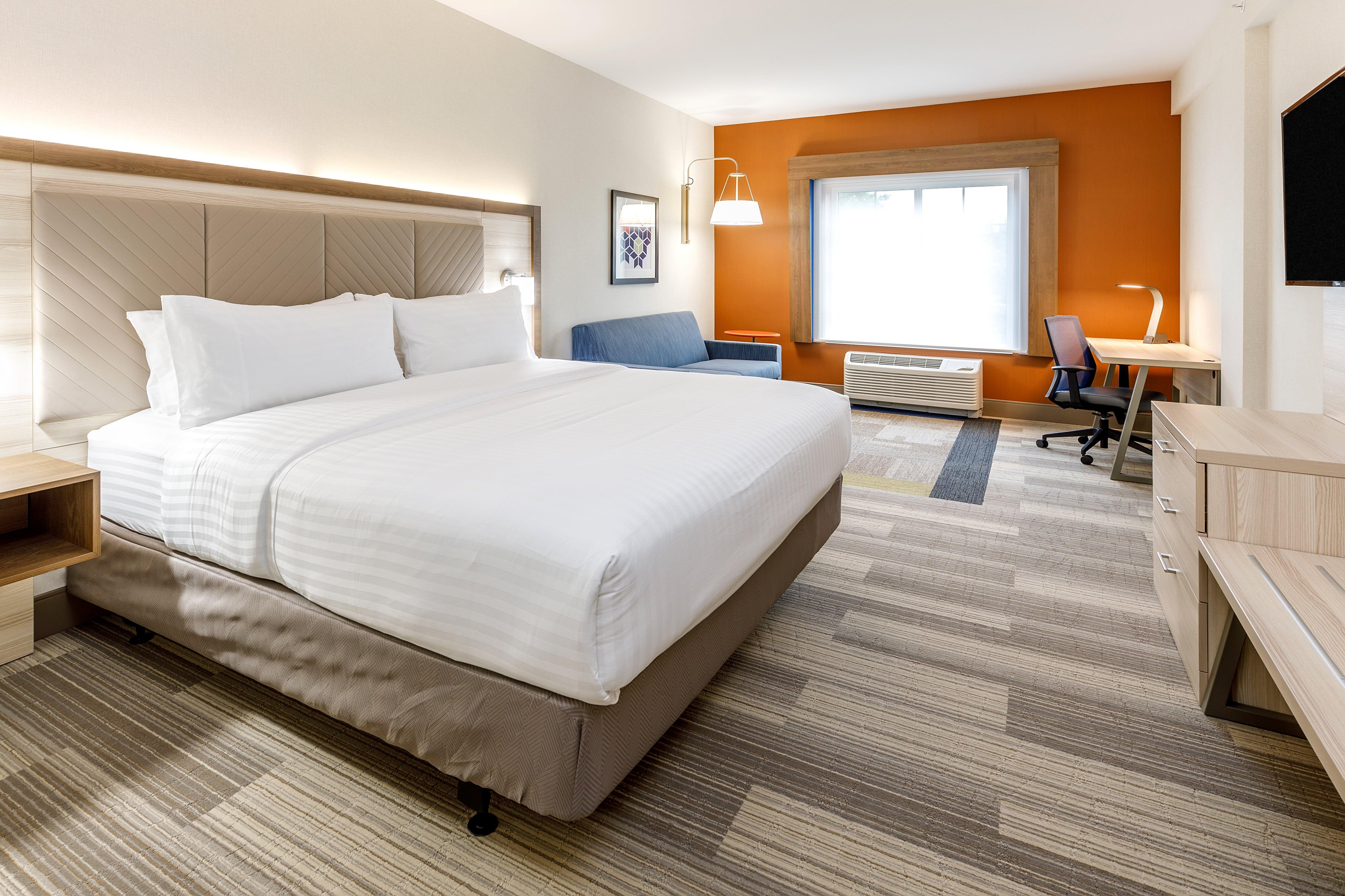 holiday inn express and suites sturbridge by ihg