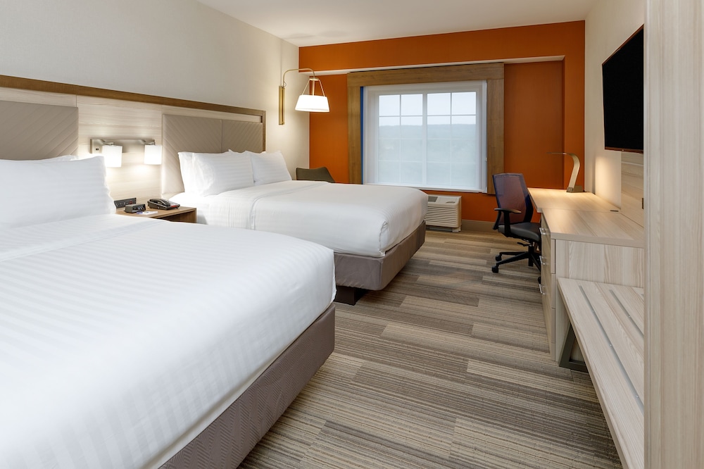 holiday inn express and suites sturbridge by ihg