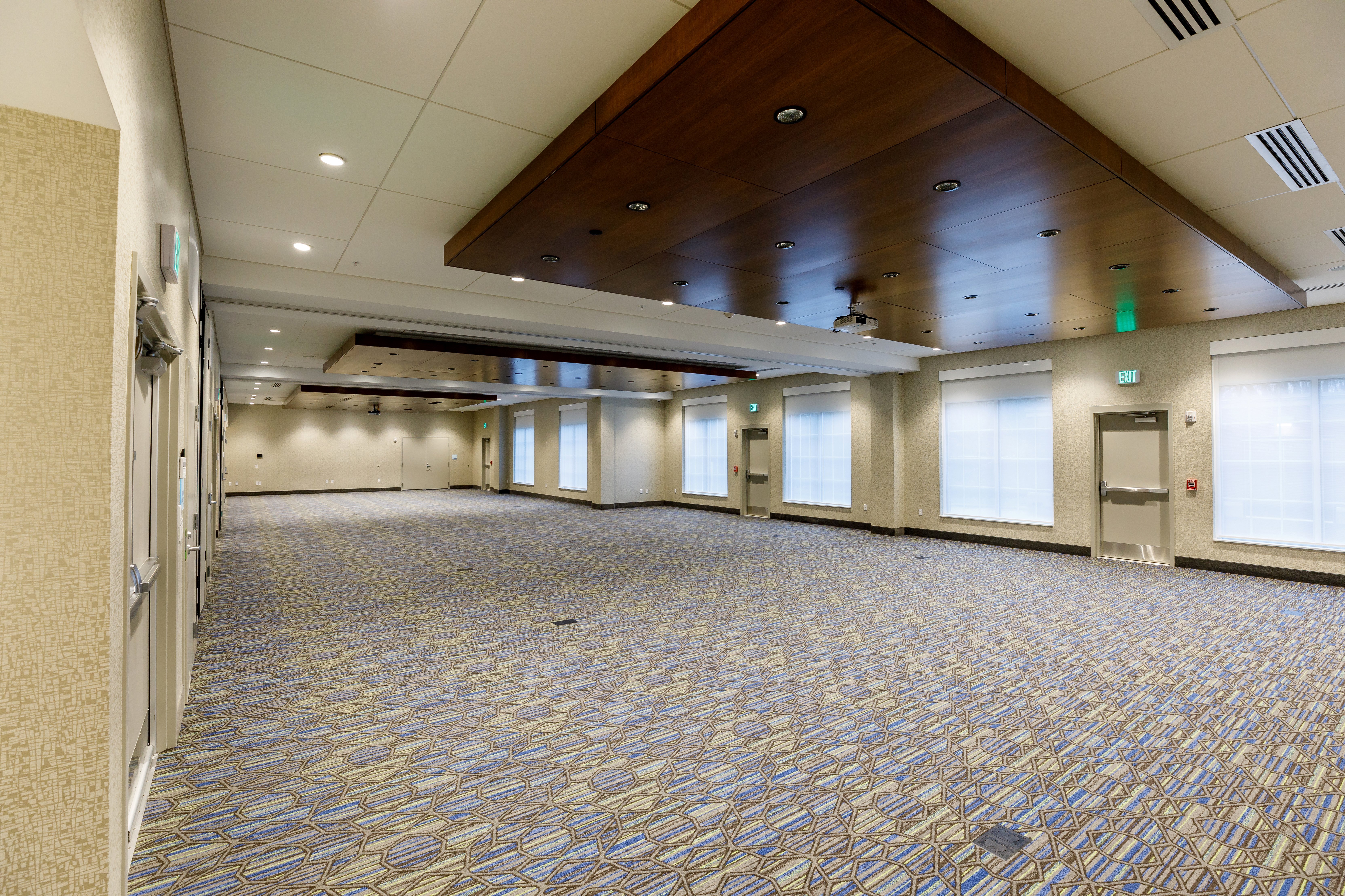 holiday inn express and suites sturbridge by ihg