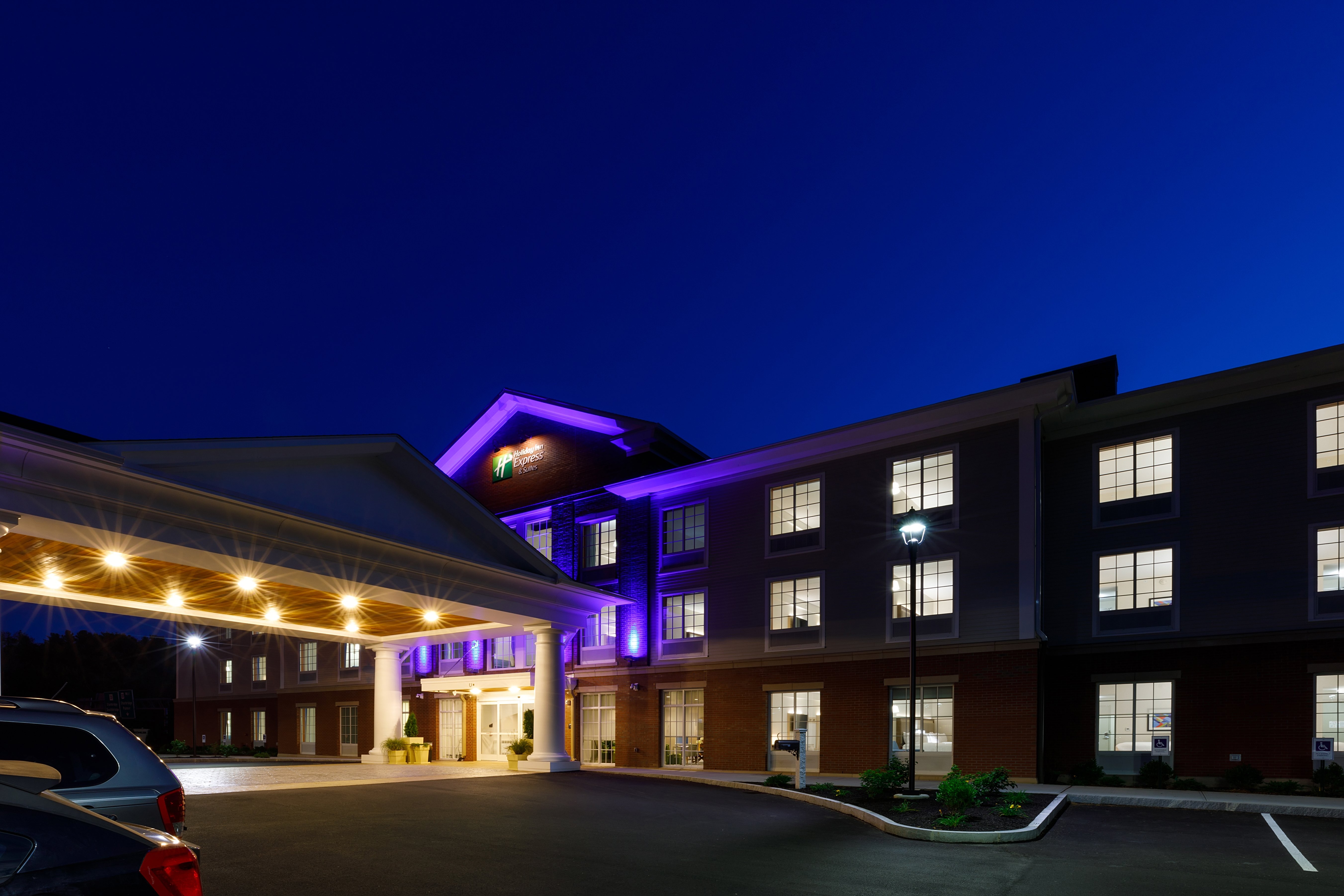 holiday inn express and suites sturbridge by ihg