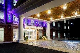 holiday inn express and suites sturbridge by ihg