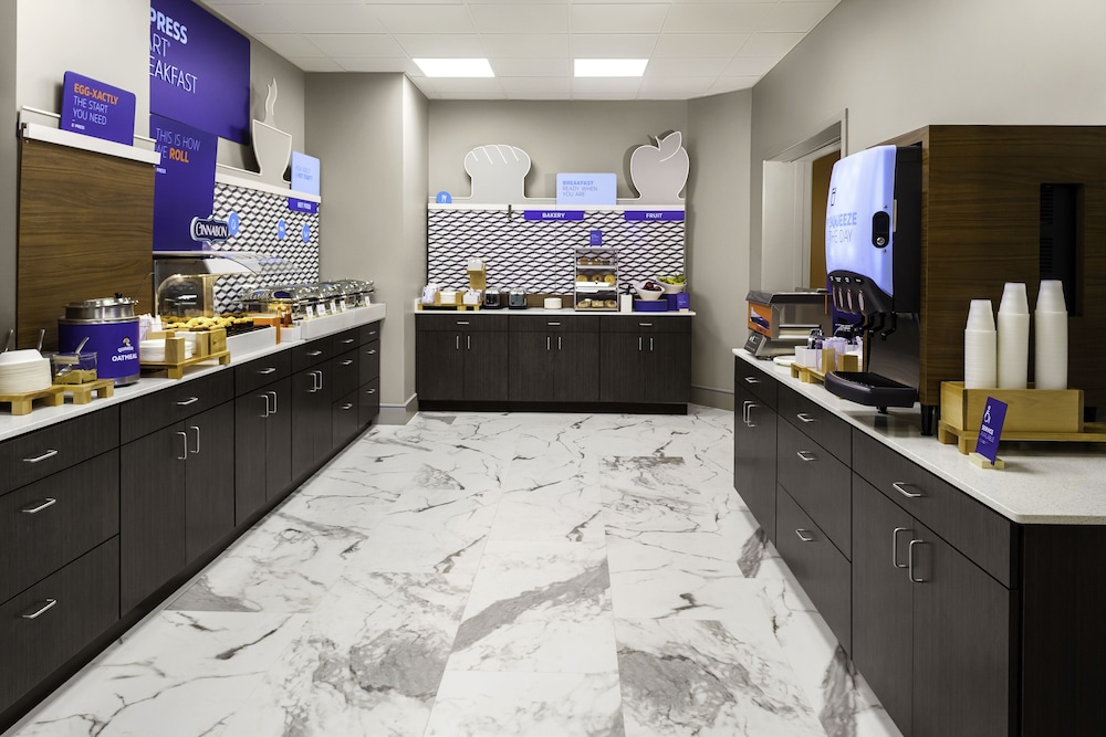 holiday inn express kansas city downtown by ihg