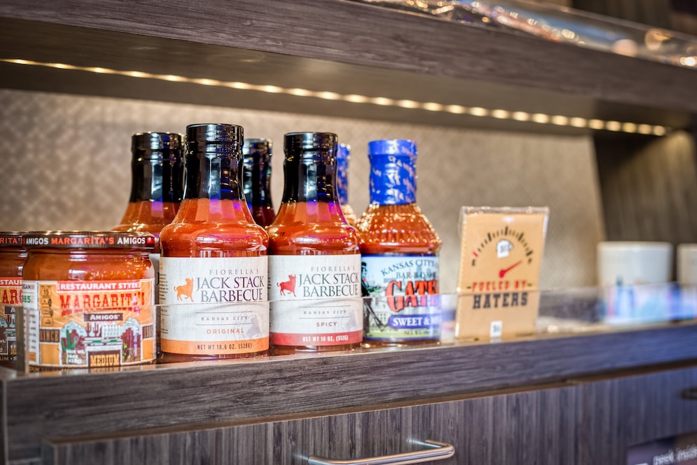 holiday inn express kansas city downtown by ihg