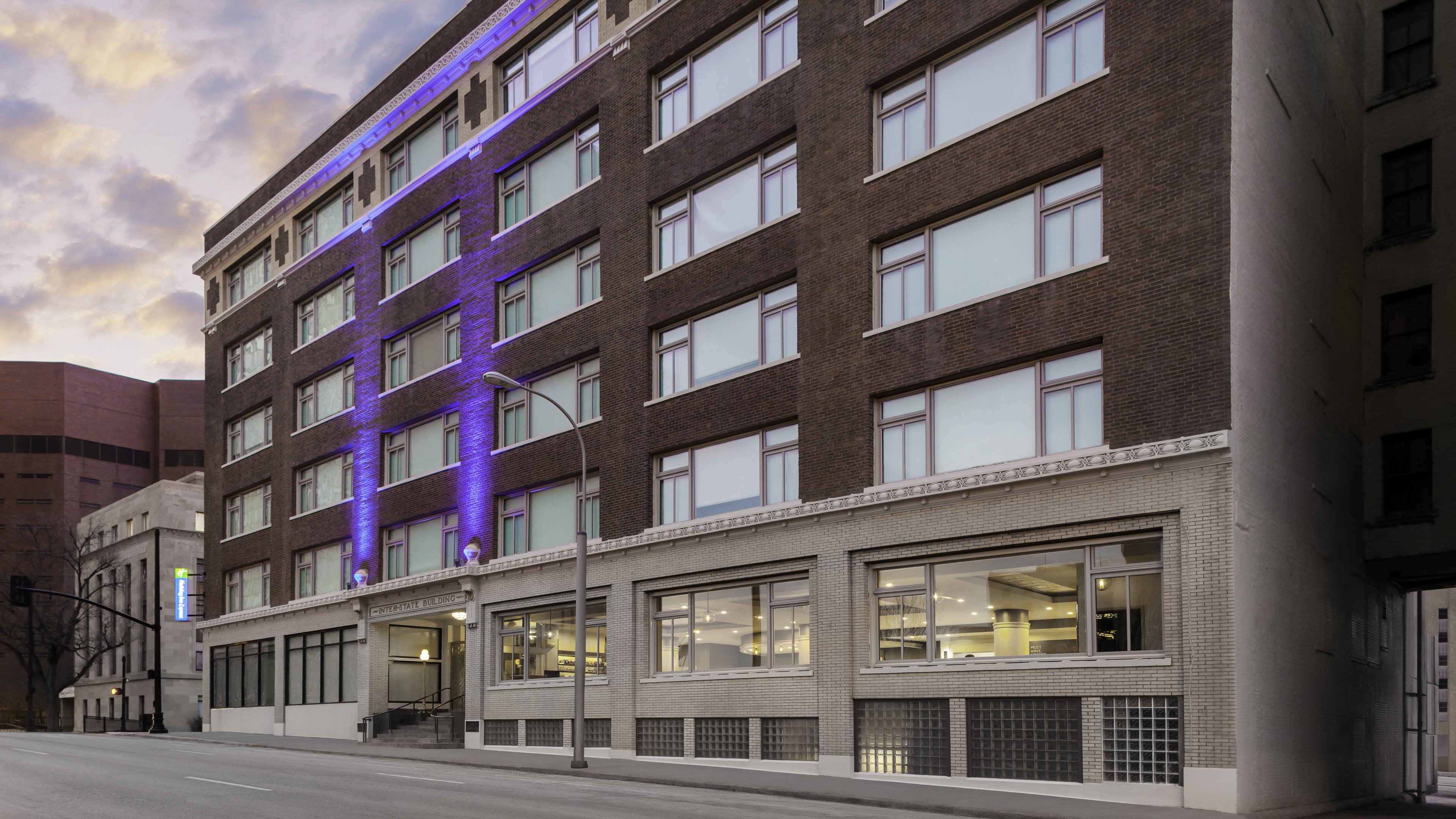 holiday inn express kansas city downtown by ihg