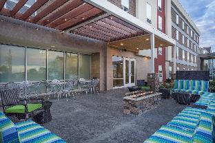home2 suites by hilton bowling green hotel
