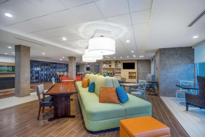 home2 suites by hilton bowling green hotel