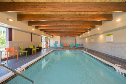 home2 suites by hilton bowling green hotel