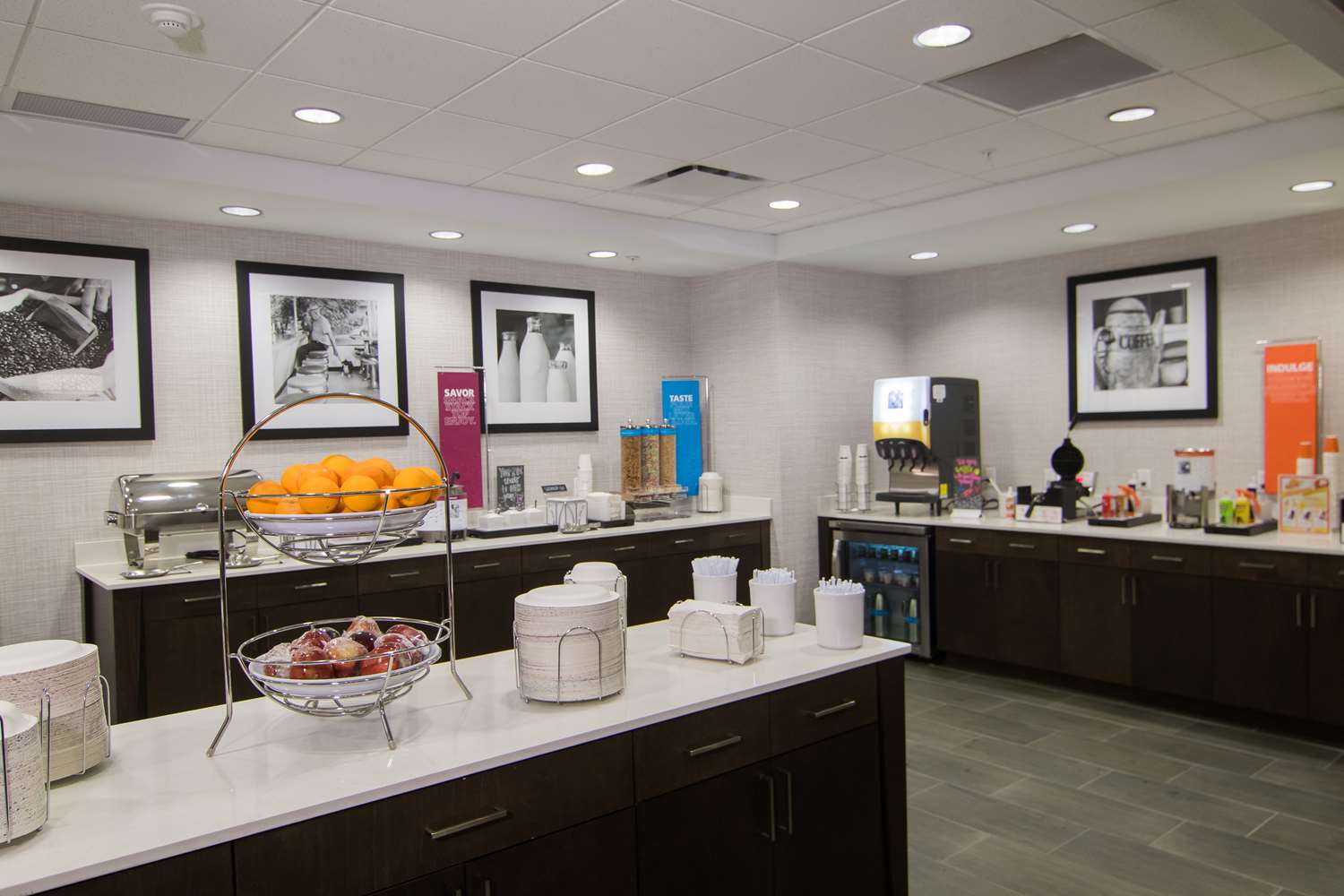 hampton inn and suites tulsa downtown