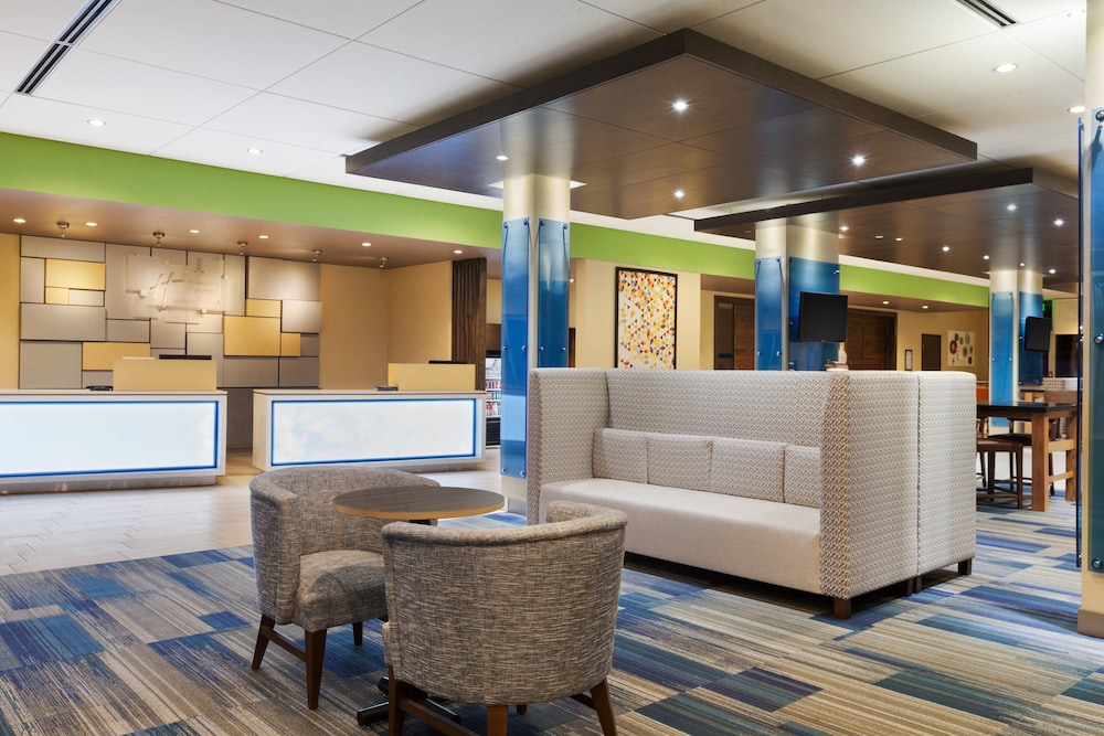 holiday inn express and suites mcallen medical center area