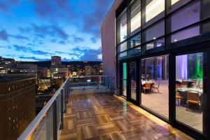 holiday inn hotel and suites montreal centre ville ouest by ihg