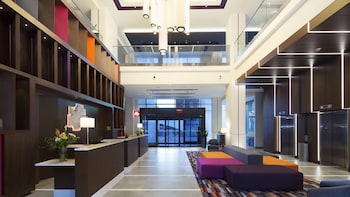 Holiday Inn Hotel & Suites Montreal Centre-Ville Ouest By Ihg,Sherbrooke>>Montreal,4 star