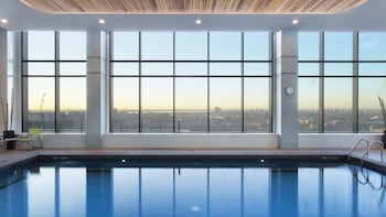 Holiday Inn Hotel & Suites Montreal Centre-Ville Ouest By Ihg,Sherbrooke>>Montreal,4 star