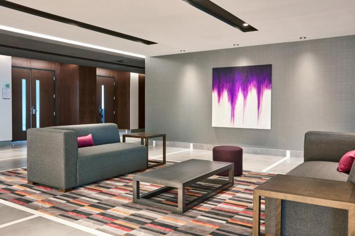 holiday inn hotel and suites montreal centre ville ouest by ihg
