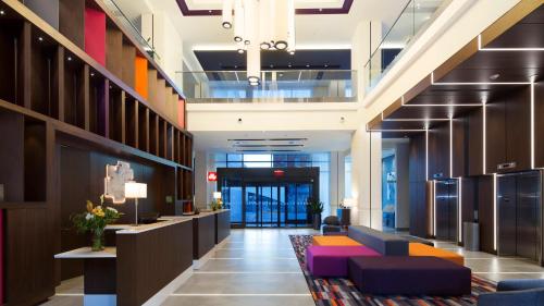 holiday inn hotel and suites montreal centre ville ouest by ihg