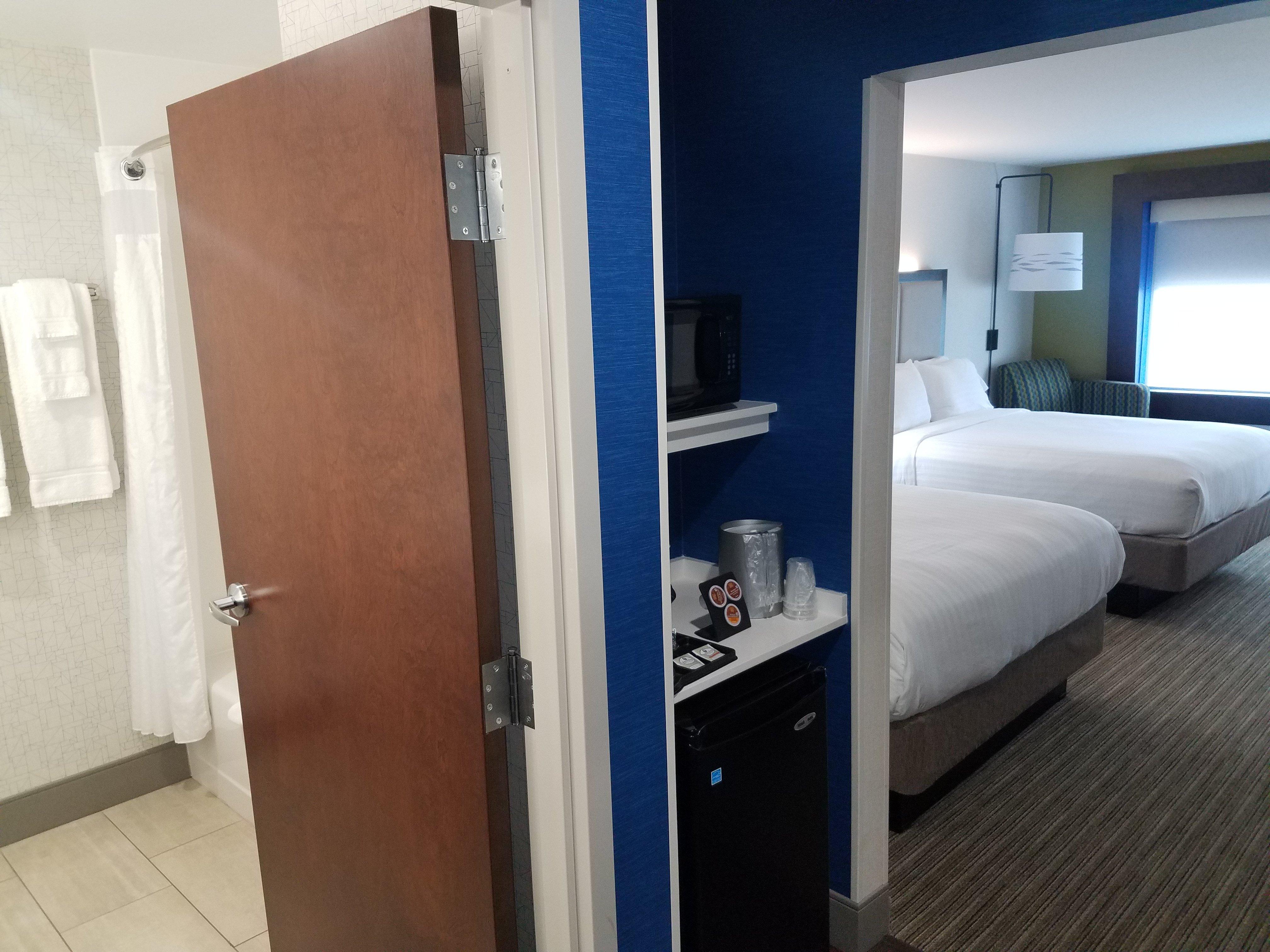 holiday inn express and suites milledgeville by ihg