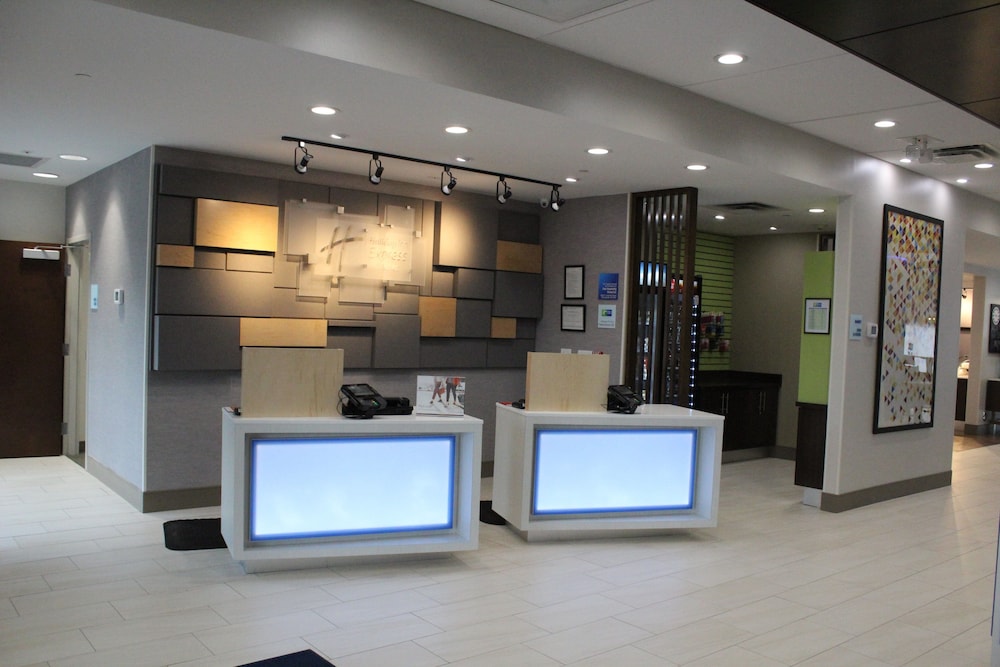 holiday inn express and suites milledgeville by ihg
