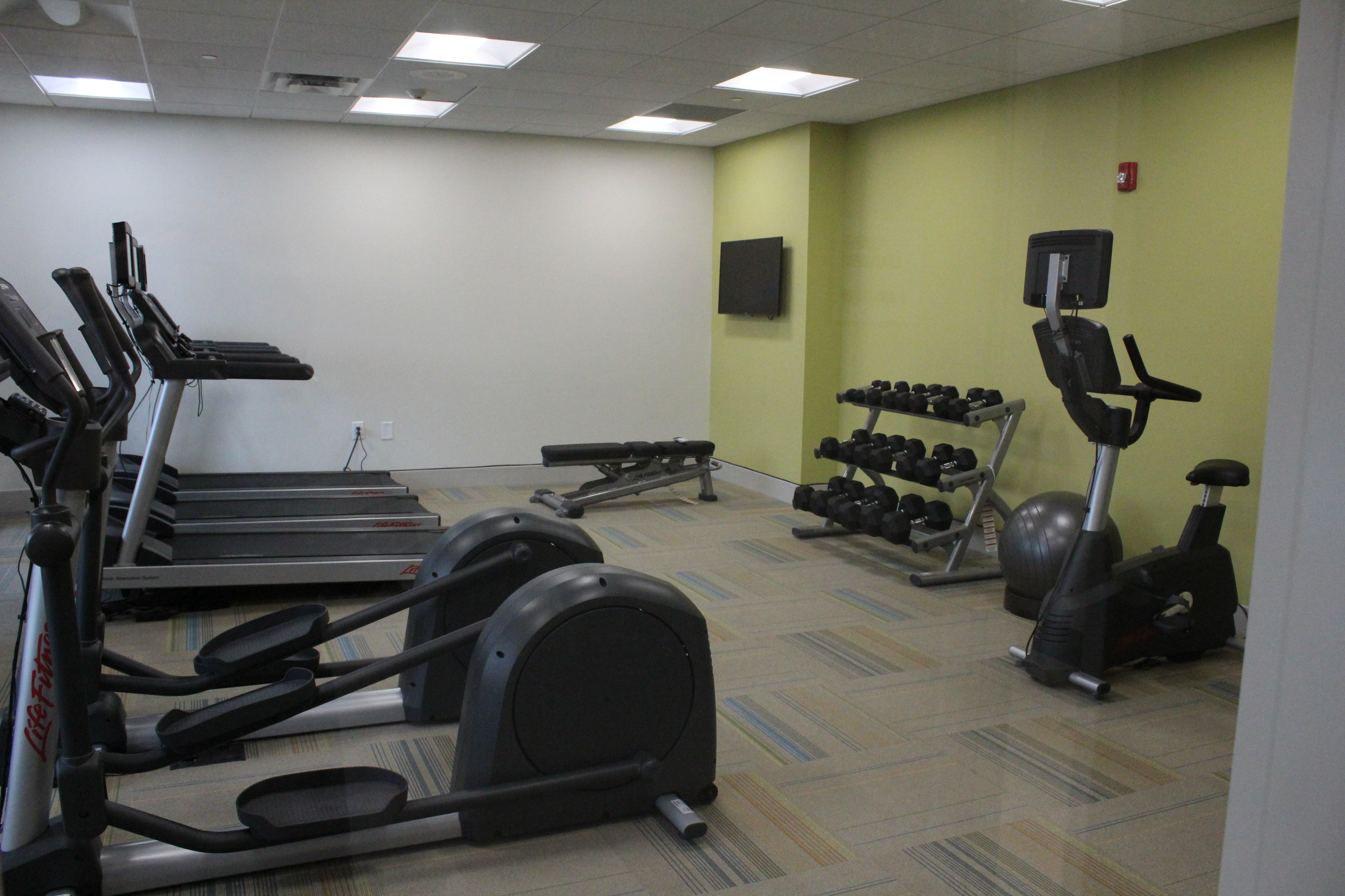holiday inn express and suites milledgeville by ihg