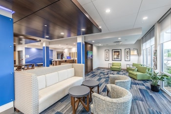 holiday inn express and suites milledgeville by ihg
