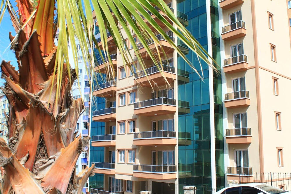 qamar prestige suites