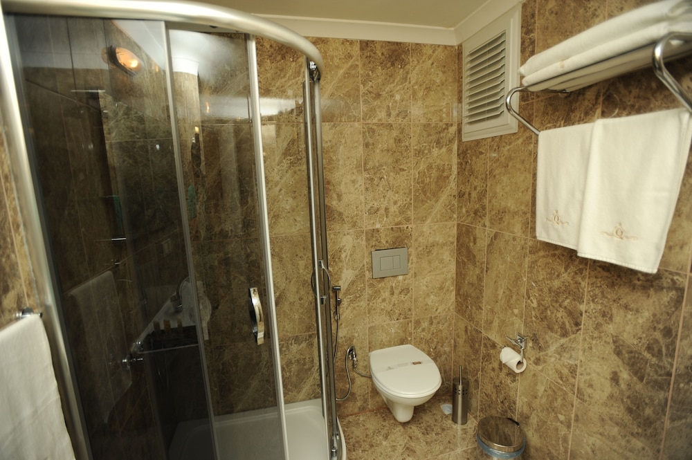 qamar prestige suites