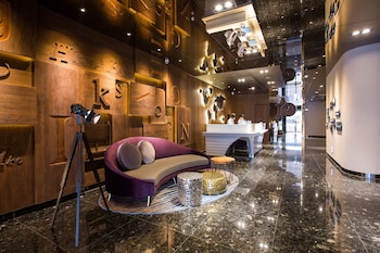 airline inn kaohsiung station