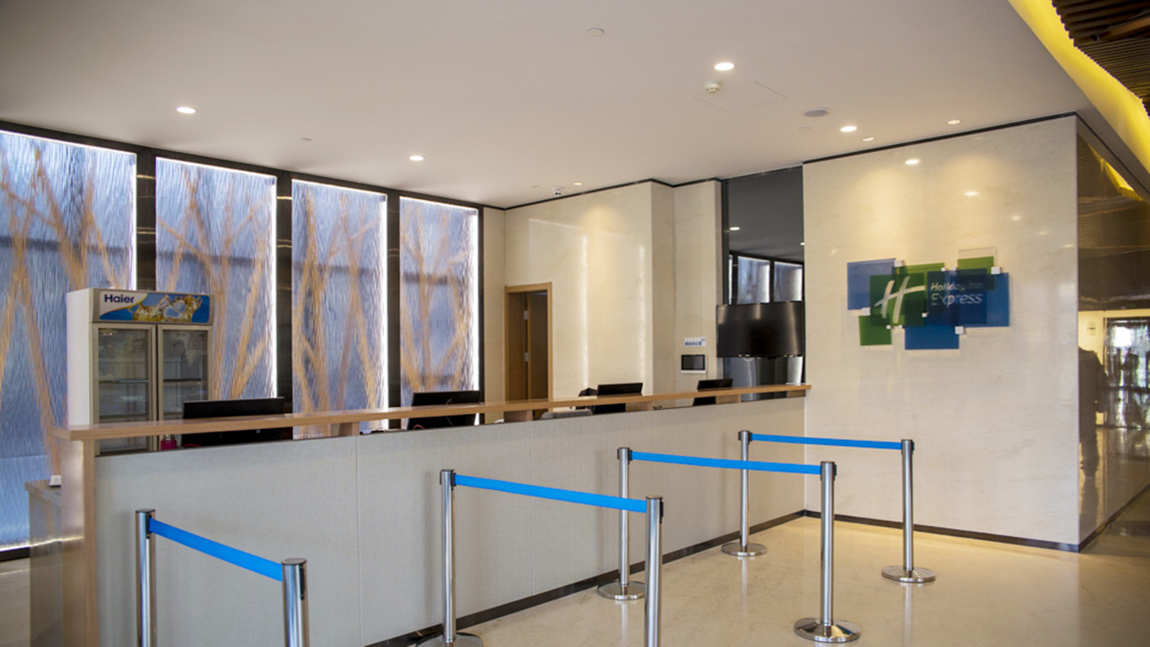 holiday inn express zhangjiakou park view