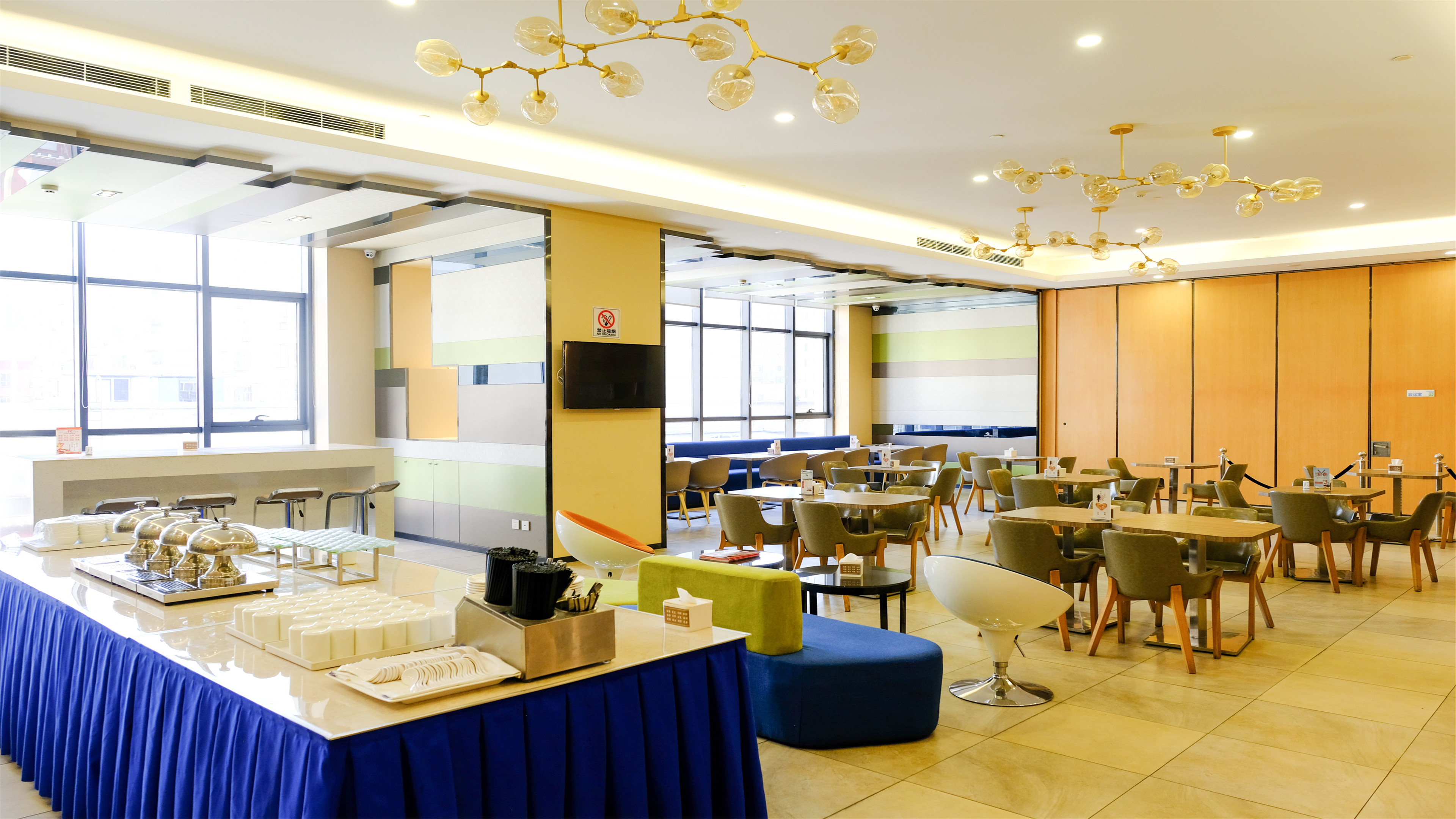 holiday inn express zhangjiakou park view