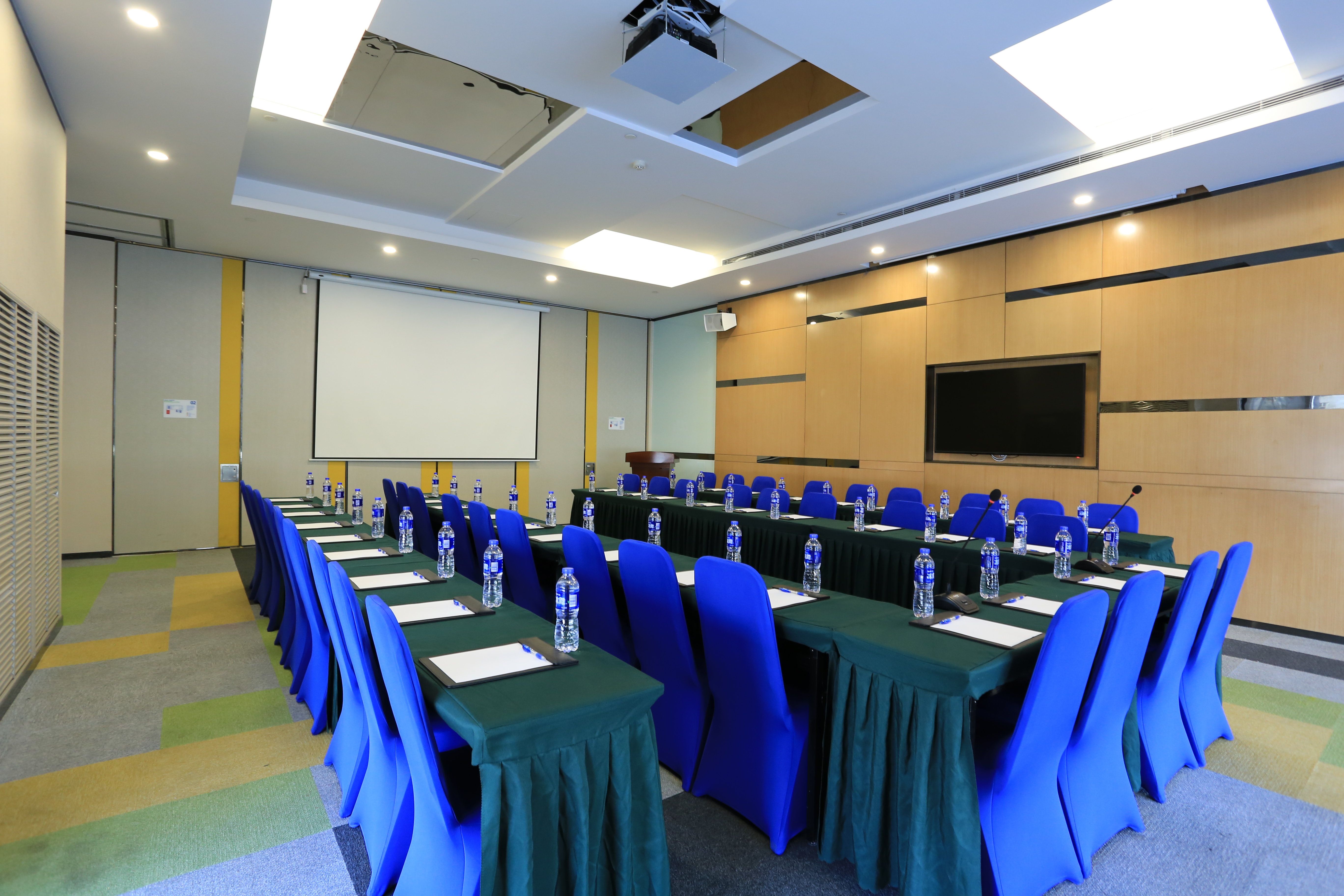 holiday inn express zhangjiakou park view