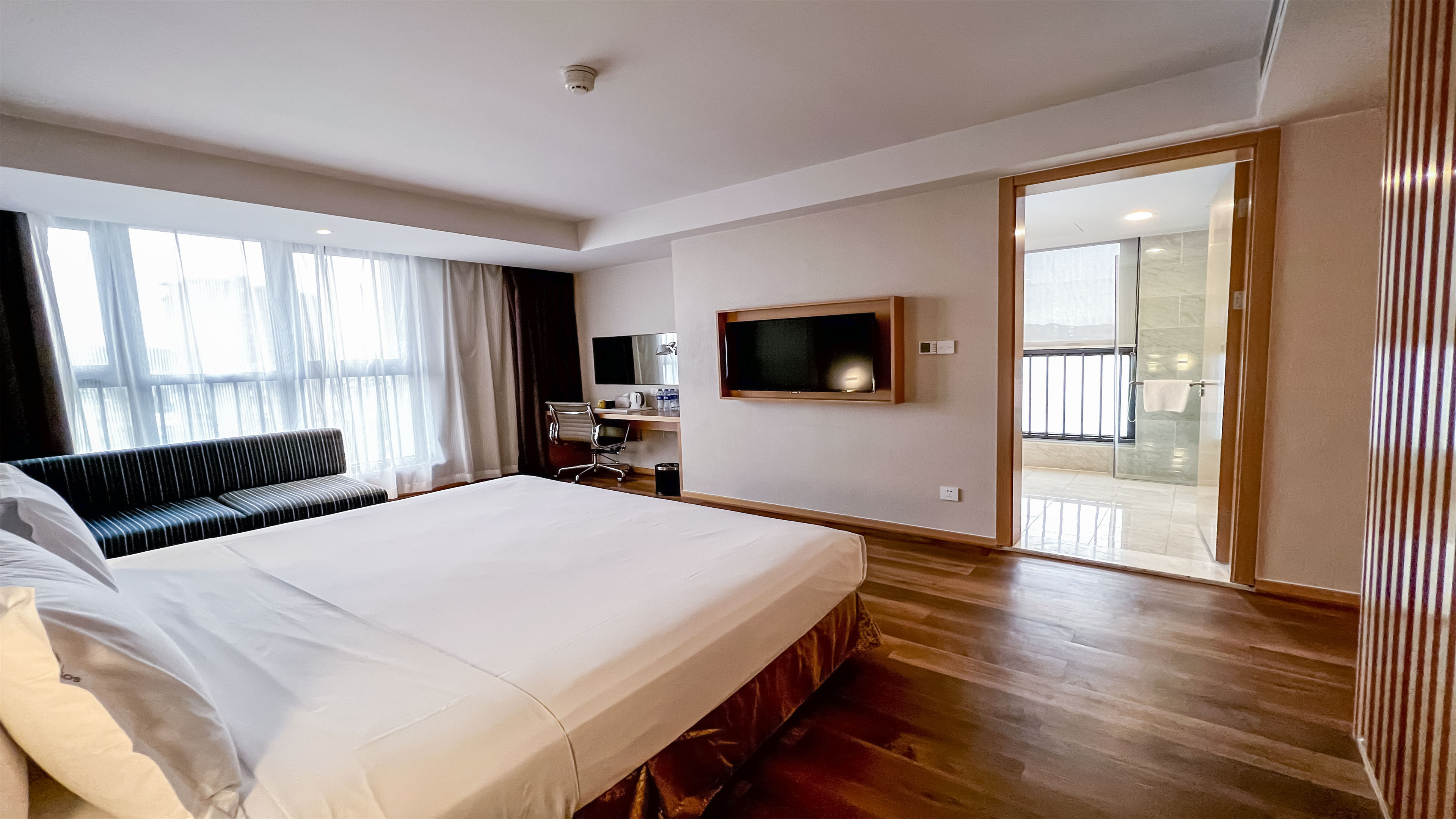 holiday inn express zhangjiakou park view