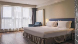 holiday inn express zhangjiakou park view