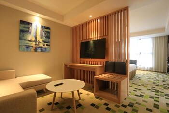 holiday inn express zhangjiakou park view